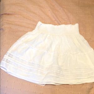 All white Hollister high rise skirt size medium